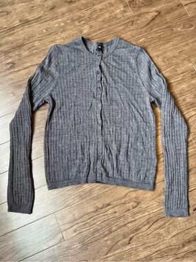 Women’s UNIQLO 100% Wool Ribbed Cardigan – Size M